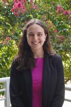 Rachel Strausman Headshot